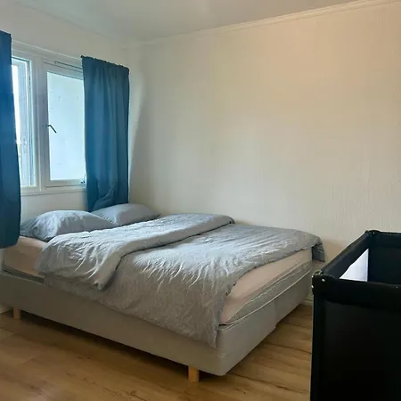 Bright And Modern Three-room With Balcony Lägenhet